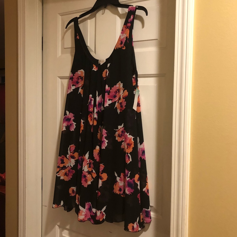 Sleeveless dress